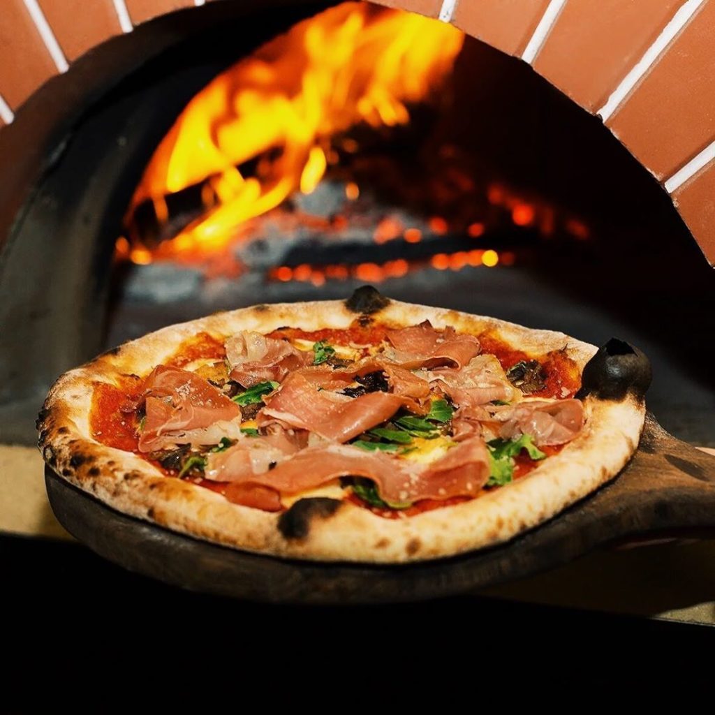 пицца из дровяной печи неаполитанская фото 10